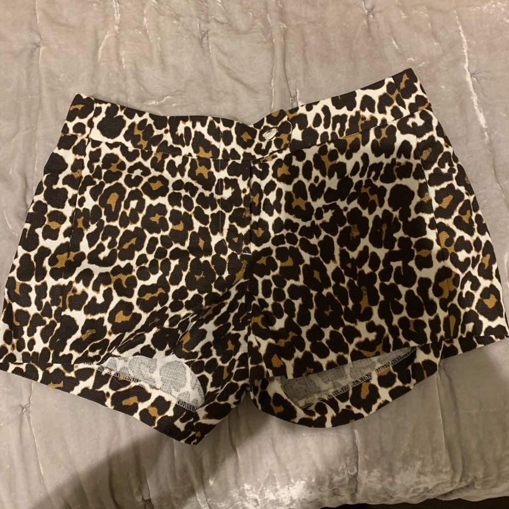 J. Crew NWOT Sz 0 Cheetah Chino Shorts